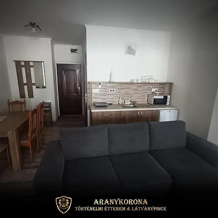 Aranykorona Apartmanhaz *